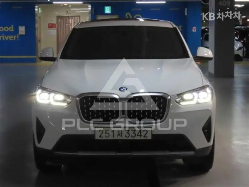 2022 BMW X4