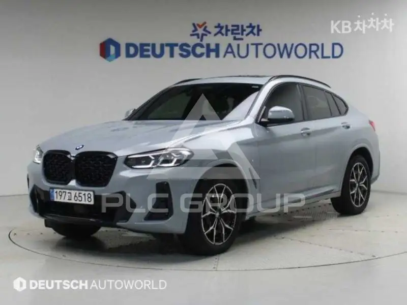 2022 BMW X4