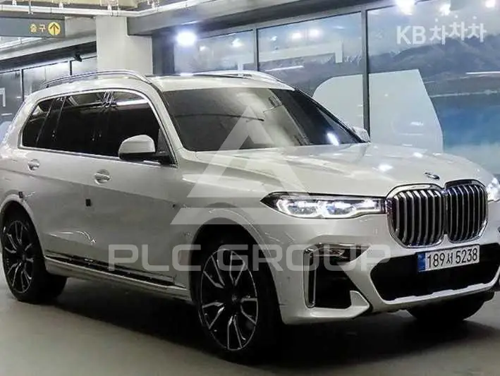 2022 BMW X7