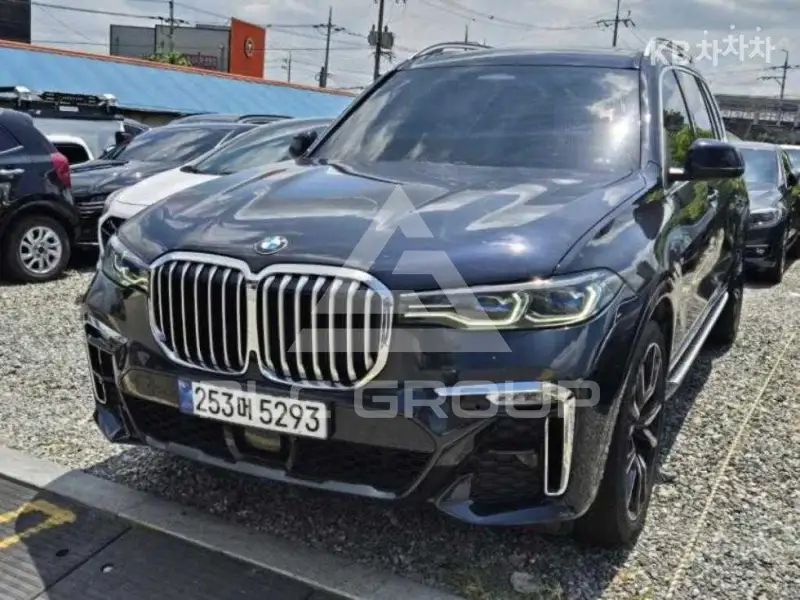 2022 BMW X7