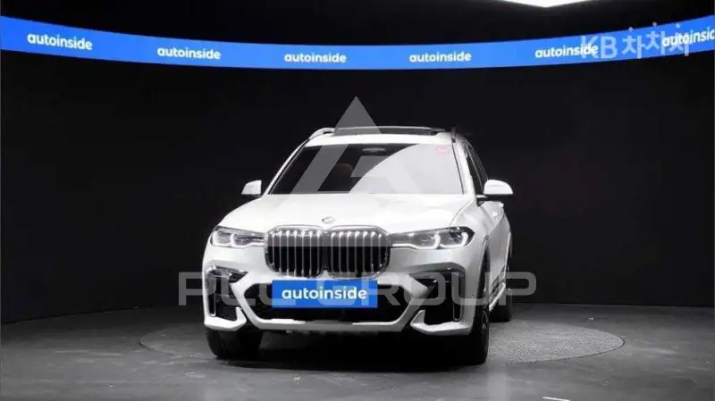 2022 BMW X7