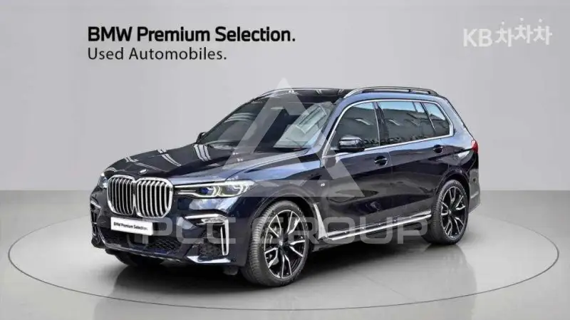 2022 BMW X7