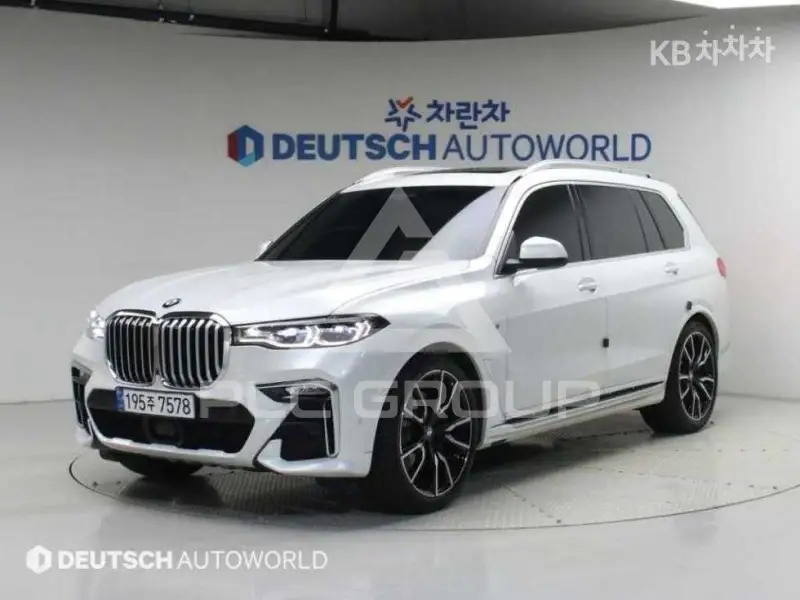 2022 BMW X7