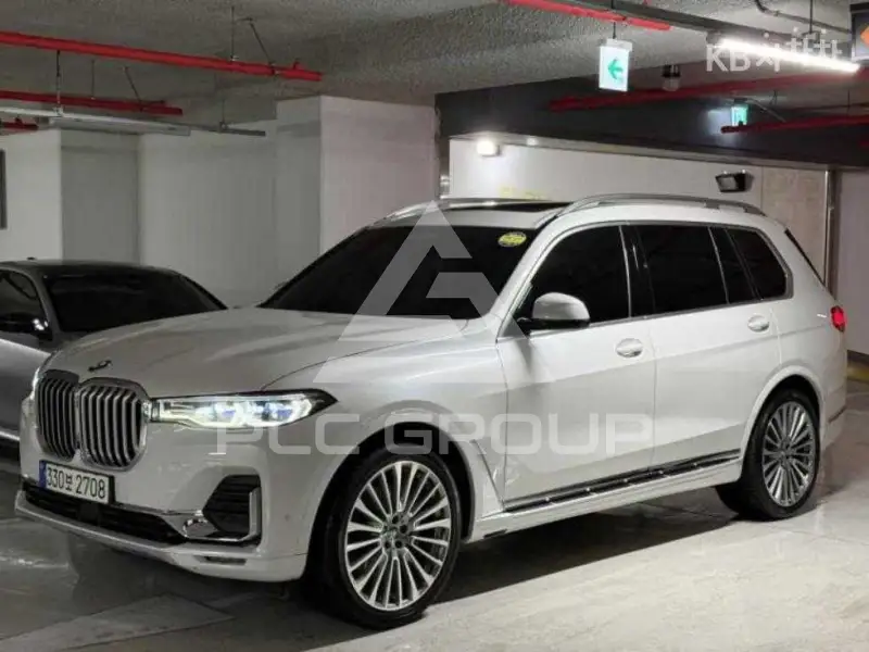 2022 BMW X7