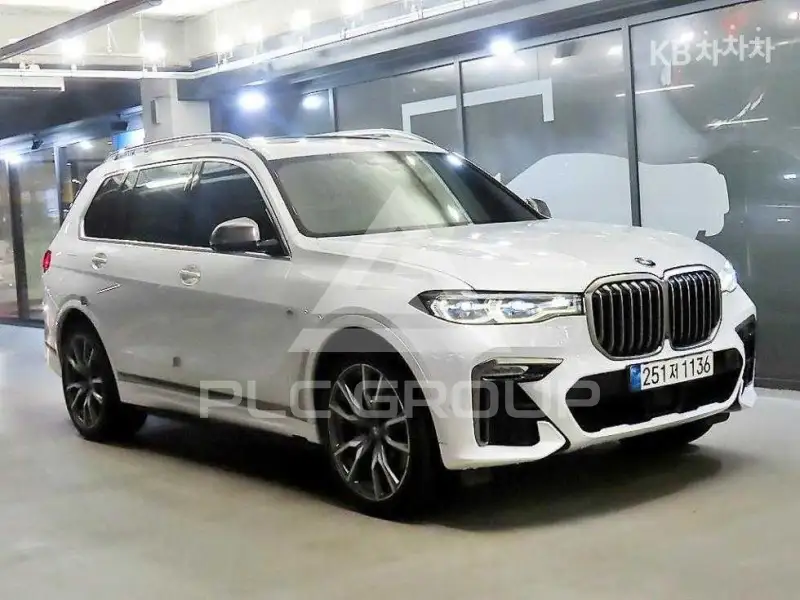 2022 BMW X7