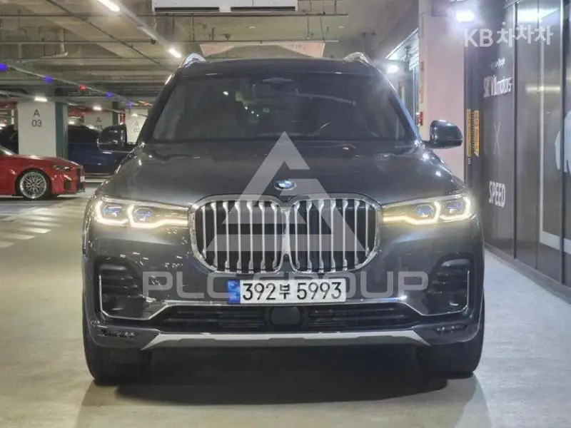 2022 BMW X7