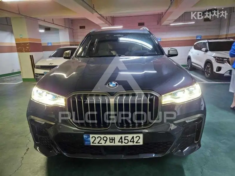 2022 BMW X7