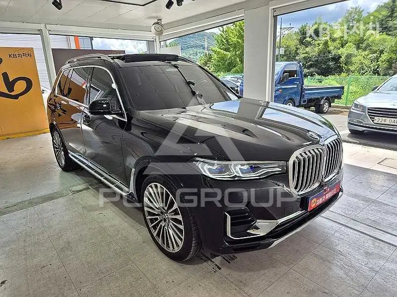 2022 BMW X7