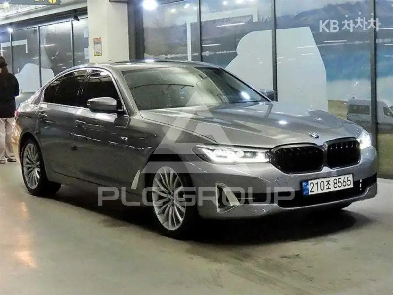 2022 BMW 5 Series