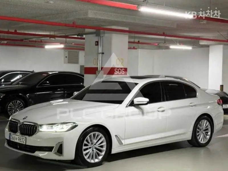 2022 BMW 5 Series