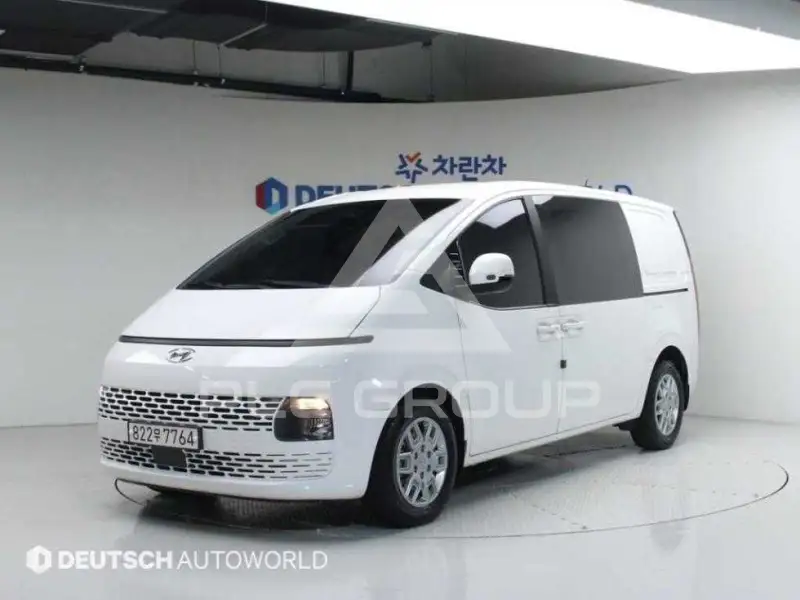 2022 Hyundai Staria