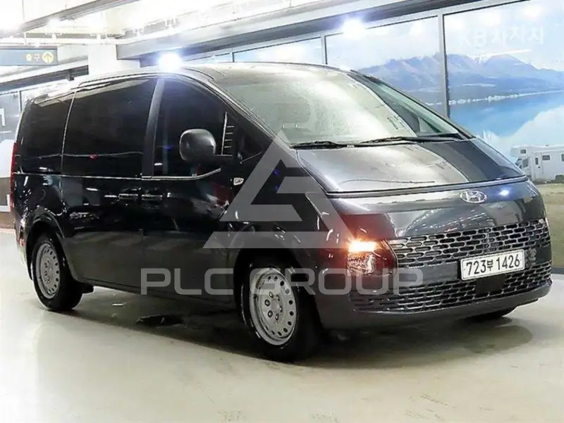 2022 Hyundai Staria
