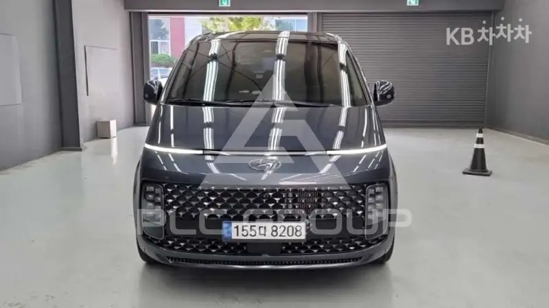 2022 Hyundai Staria