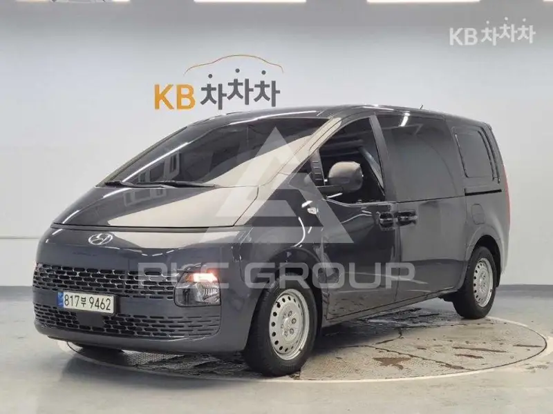 2022 Hyundai Staria