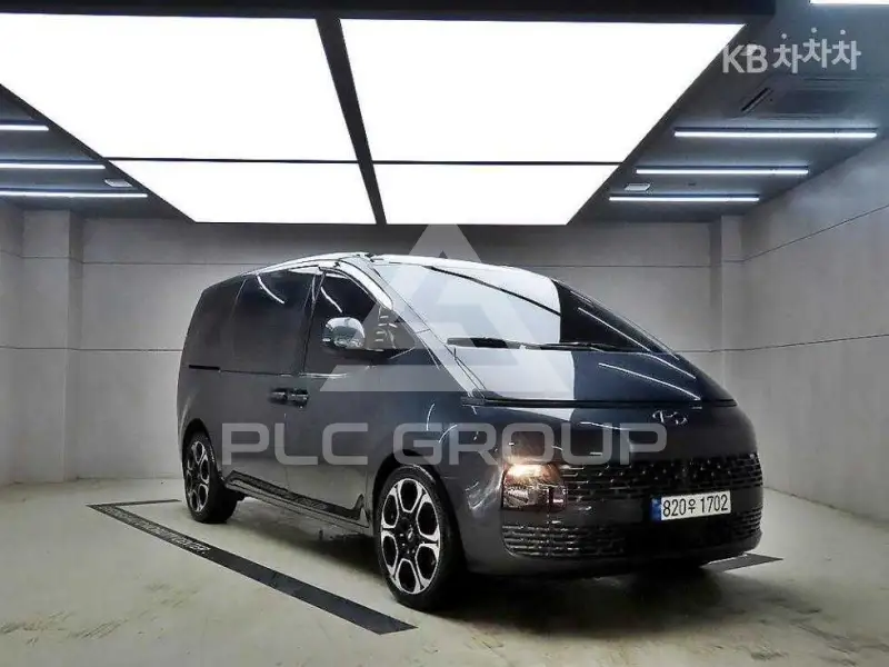 2022 Hyundai Staria