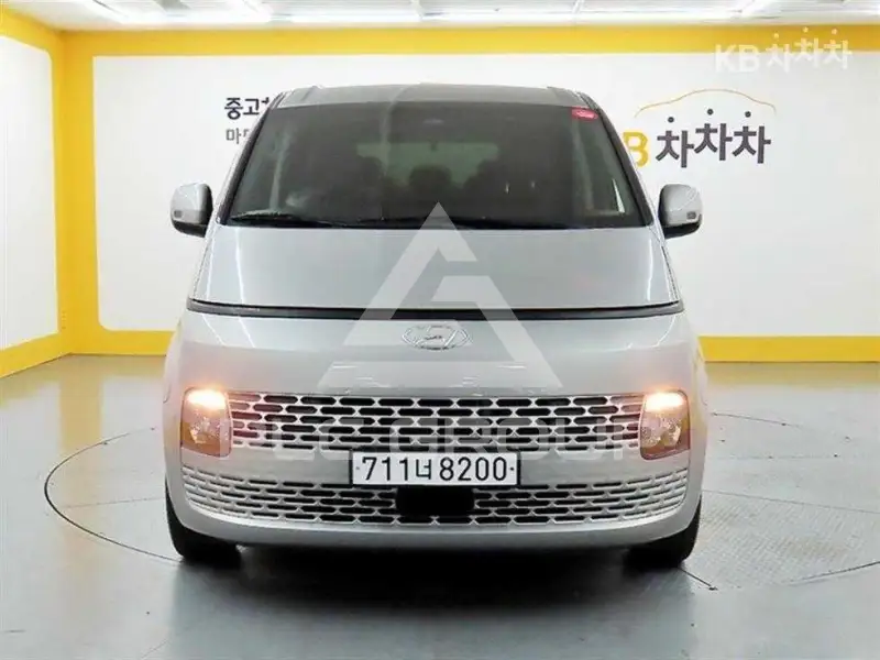 2022 Hyundai Staria