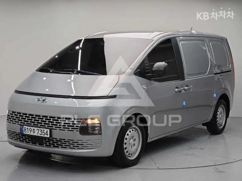 2022 Hyundai Staria