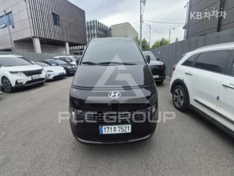 2022 Hyundai Staria
