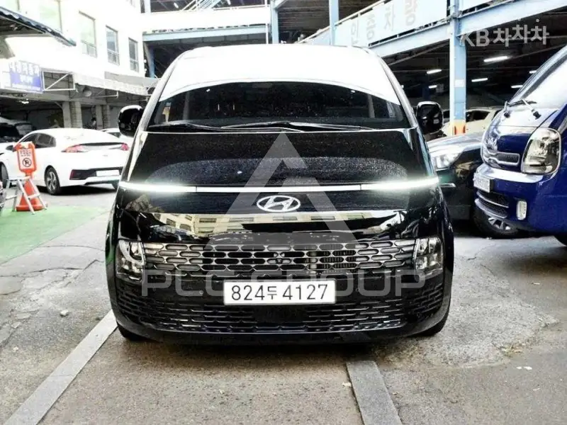 2022 Hyundai Staria