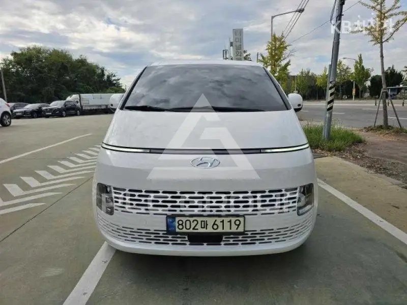 2022 Hyundai Staria
