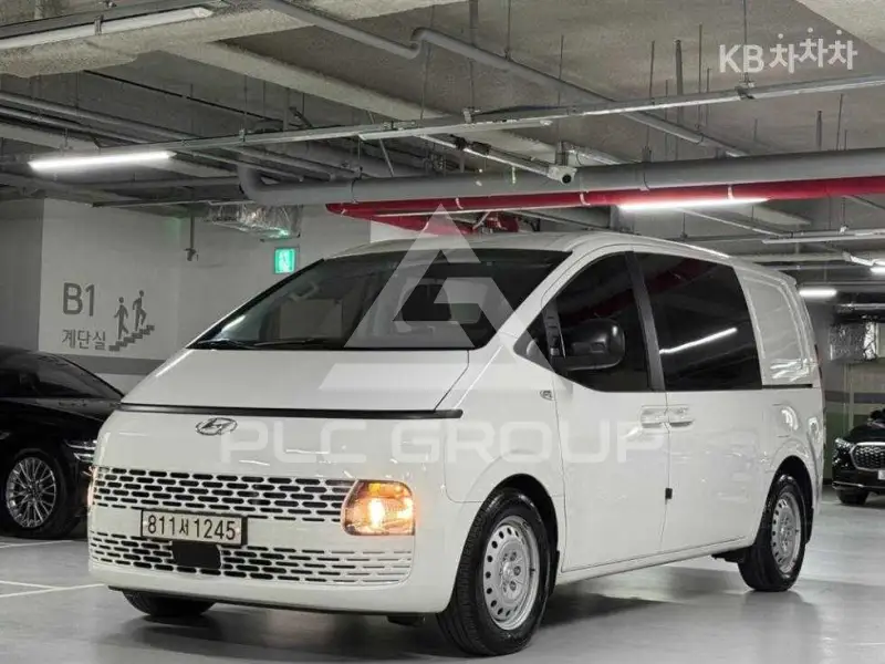 2022 Hyundai Staria