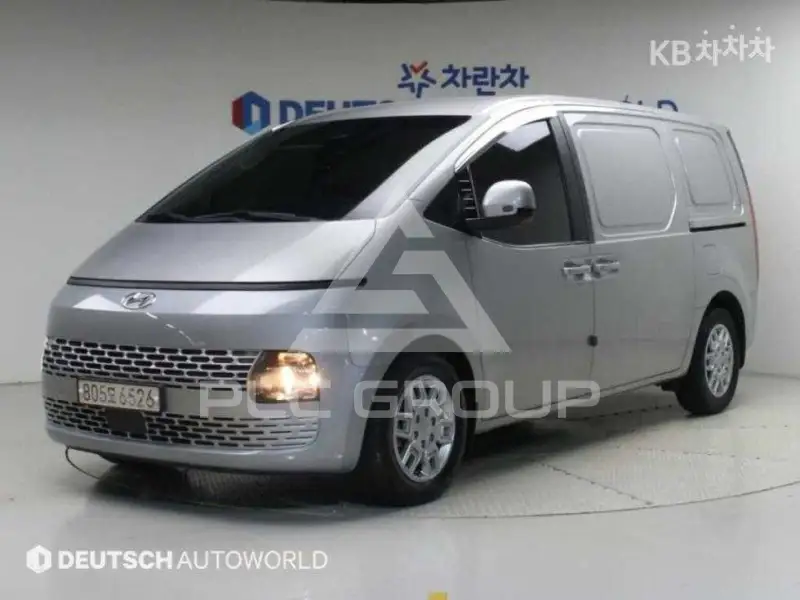 2022 Hyundai Staria