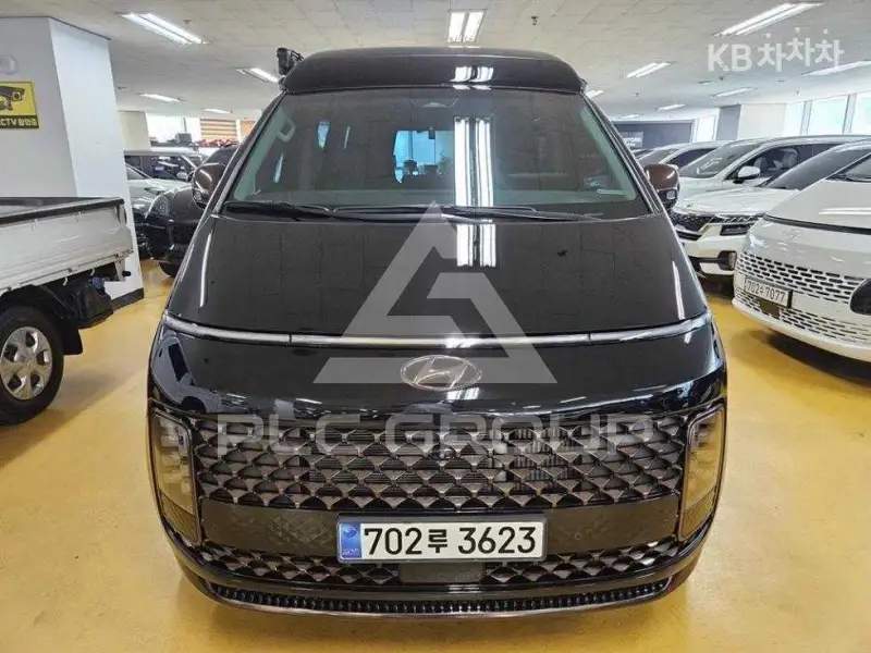 2022 Hyundai Staria