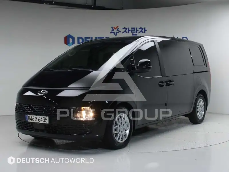2022 Hyundai Staria