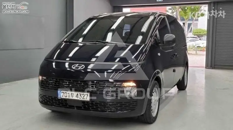 2022 Hyundai Staria
