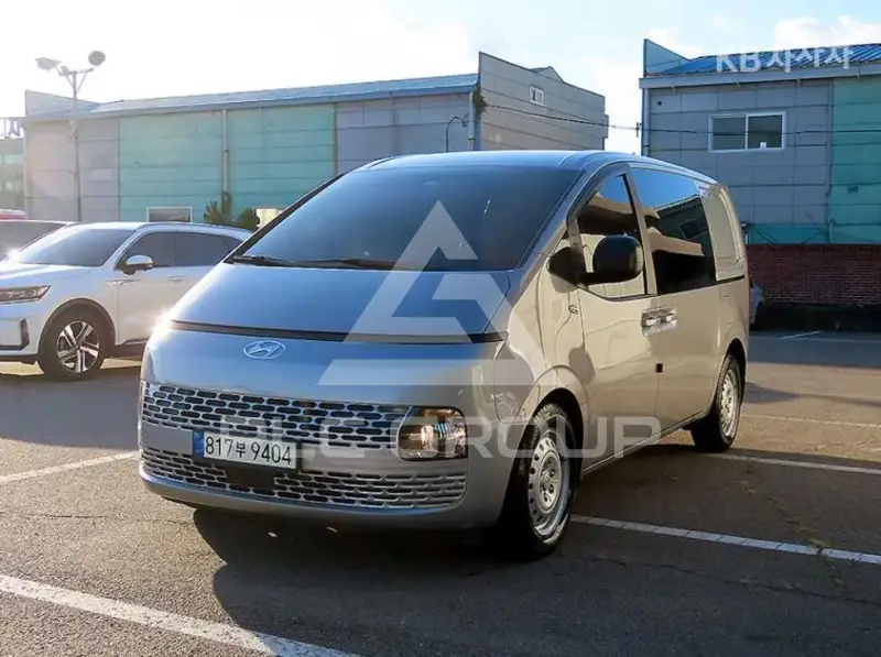 2022 Hyundai Staria