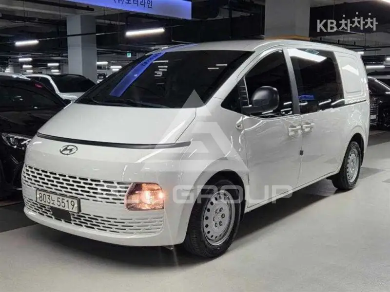 2022 Hyundai Staria