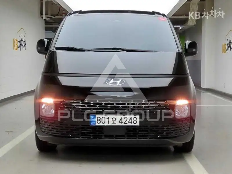 2022 Hyundai Staria
