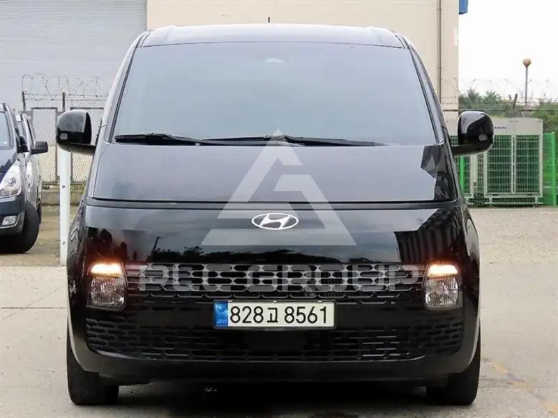2022 Hyundai Staria