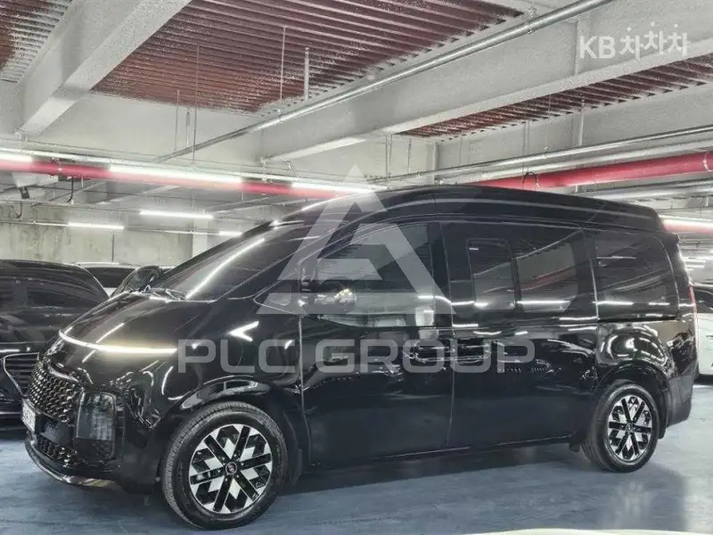 2022 Hyundai Staria