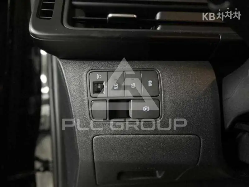 2022 Hyundai Staria