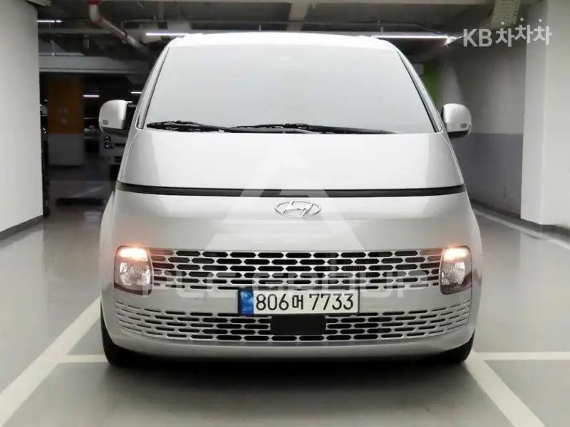 2022 Hyundai Staria