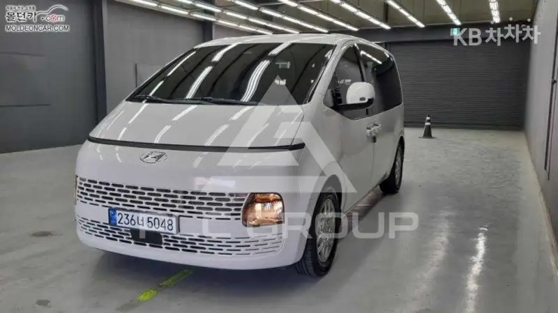 2022 Hyundai Staria