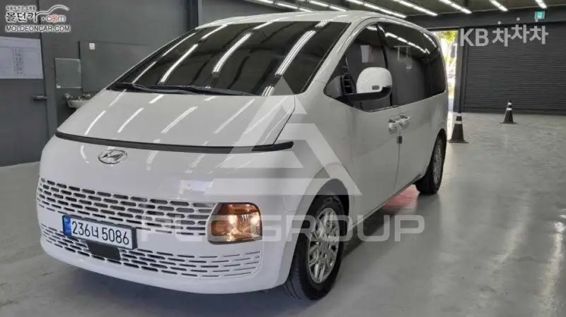 2022 Hyundai Staria
