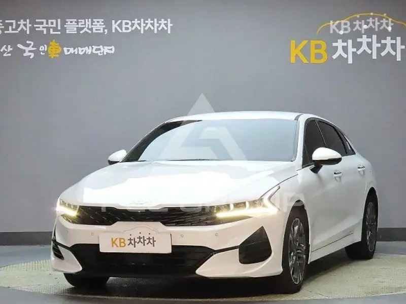 2022 KIA K5