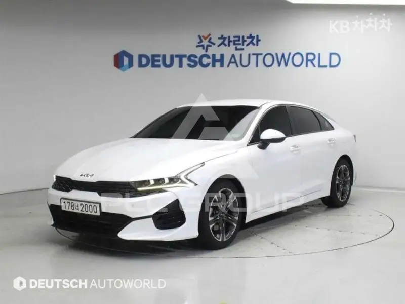 2022 KIA K5