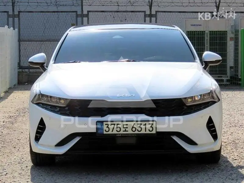 2022 KIA K5