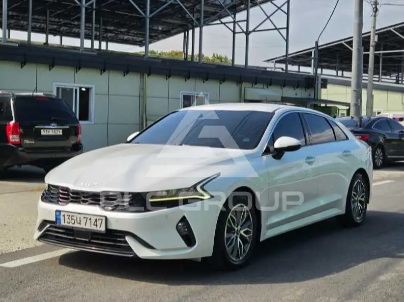 2022 KIA K5