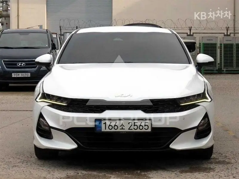 2022 KIA K5