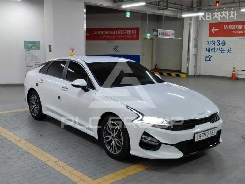 2022 KIA K5