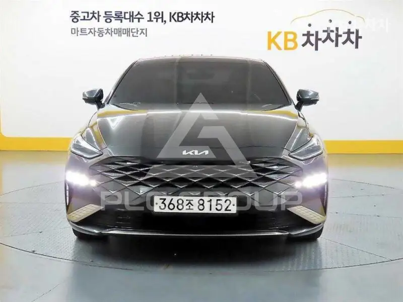 2022 KIA K8