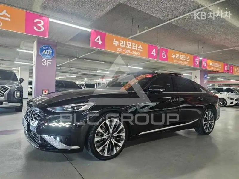 2022 KIA K8