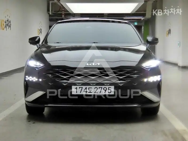 2022 KIA K8