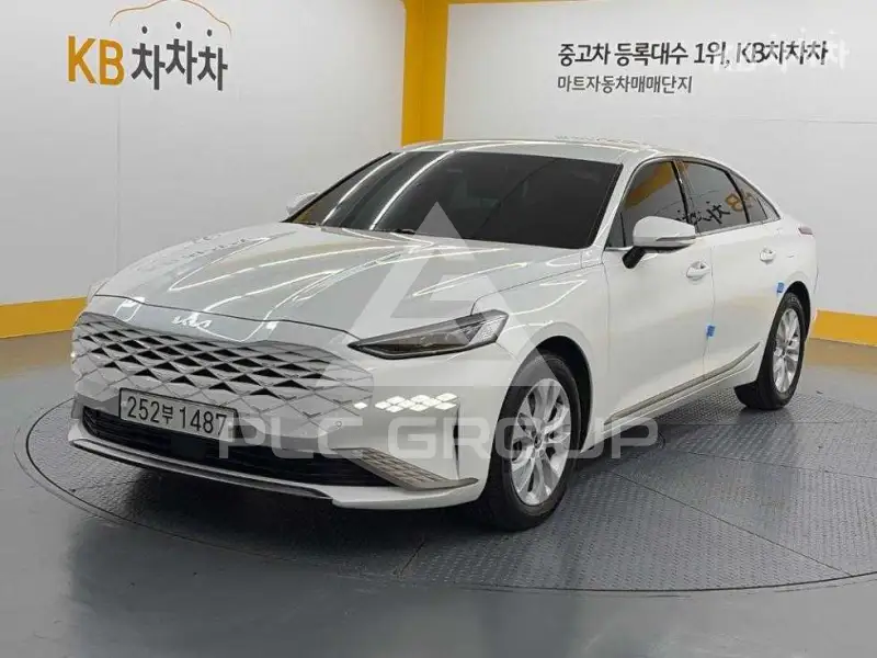 2022 KIA K8