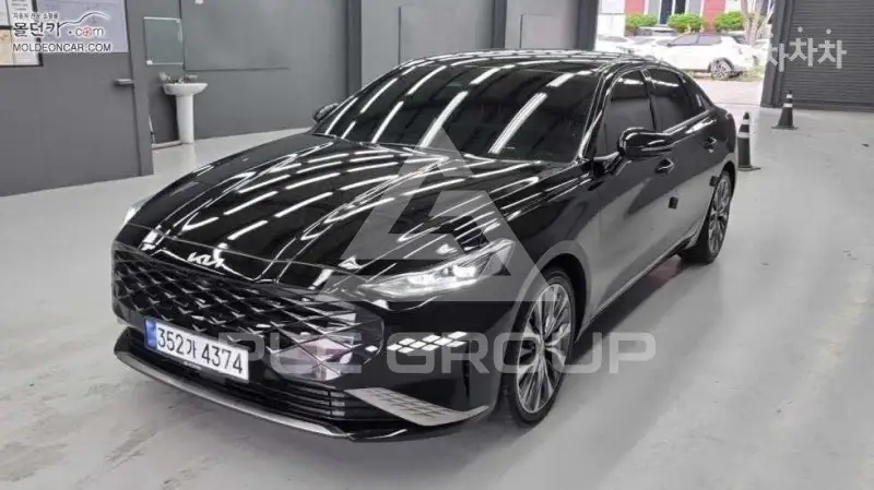2022 KIA K8