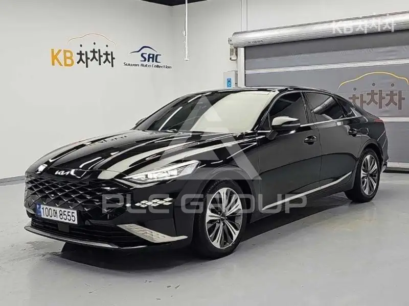 2022 KIA K8